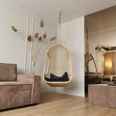 Downtown Central&cozy Unirii W Balcony Апартаменты
