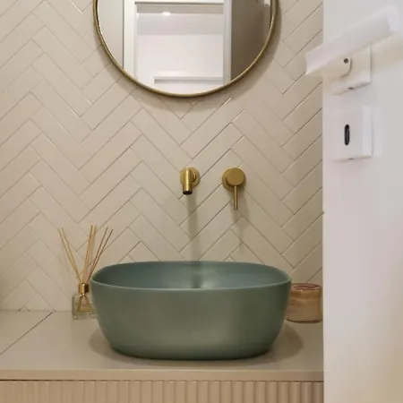 Downtown Central&cozy Unirii W Balcony Apartment *